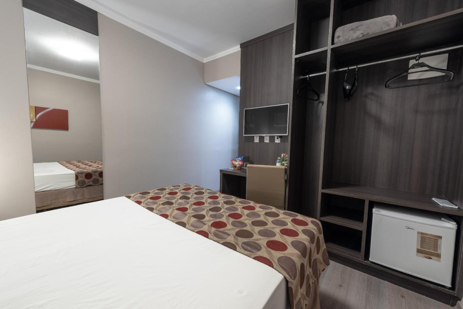 Class Hotel Guaxupe