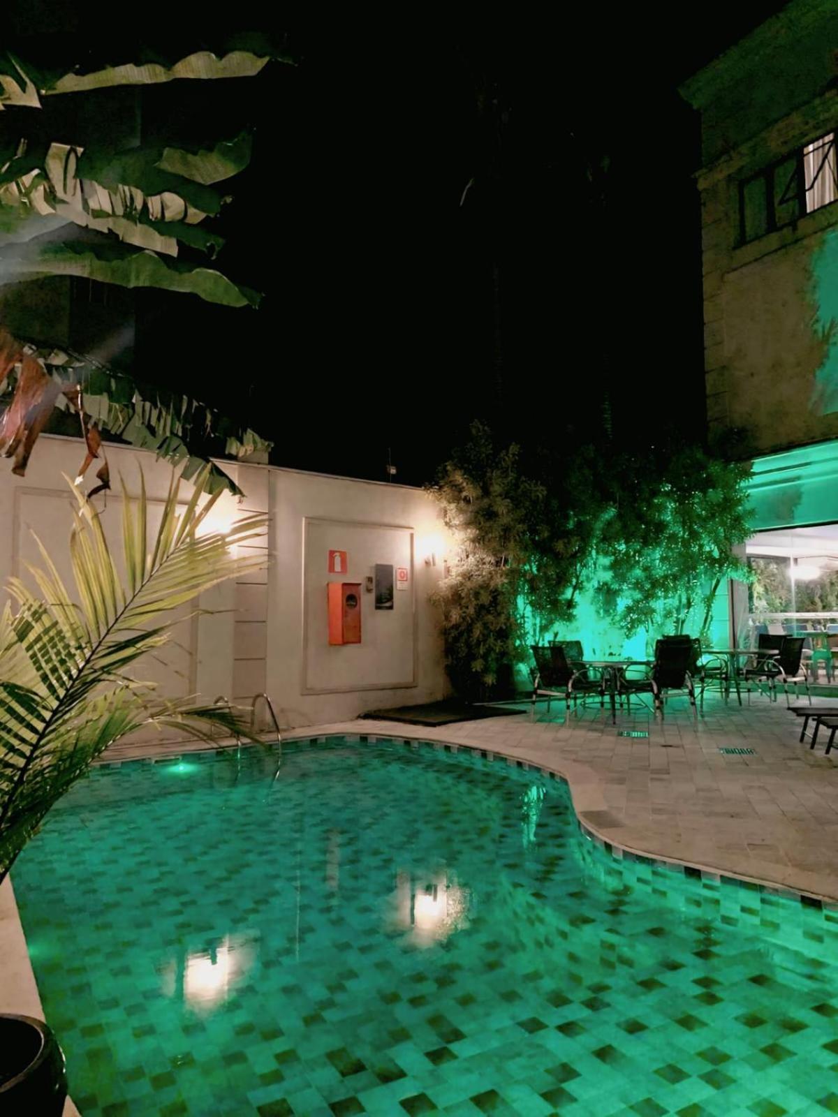 Class Hotel